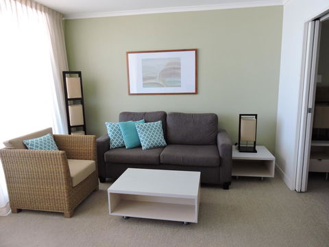 BASE Holidays - Ettalong Beach Premium Apartments - Phillip Island Accommodation 17