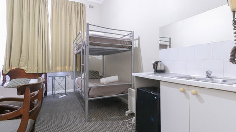 Woolbrokers Hotel - Phillip Island Accommodation 13