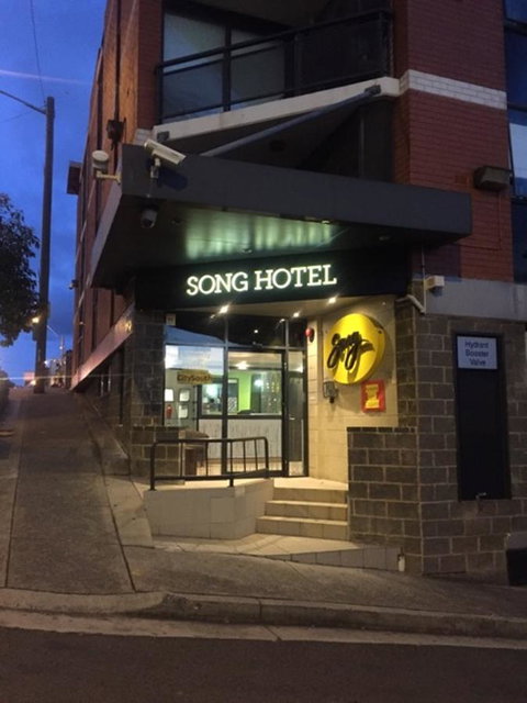 Hotel Hacienda - Phillip Island Accommodation 0