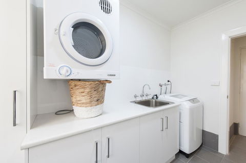 Wagga RSL Club Motel - Phillip Island Accommodation 7