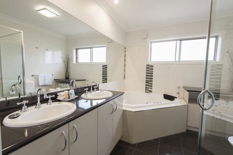 Wagga RSL Club Motel - Phillip Island Accommodation 40