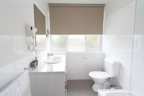 Wagga RSL Club Motel - Phillip Island Accommodation 10