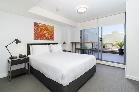 Terminus Apartment Hotel, Ascend Hotel Collection - Phillip Island Accommodation 17