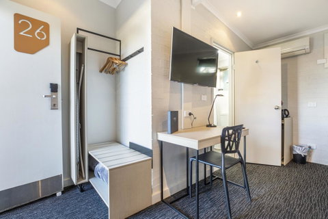 Nightcap At Colyton Hotel - Phillip Island Accommodation 44