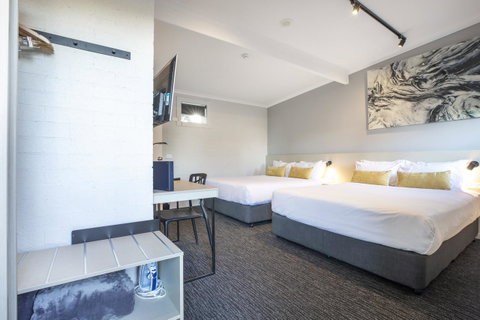 Nightcap At Colyton Hotel - Phillip Island Accommodation 43