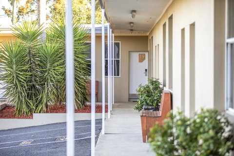 Nightcap At Colyton Hotel - Phillip Island Accommodation 5