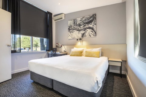 Nightcap At Colyton Hotel - Phillip Island Accommodation 1