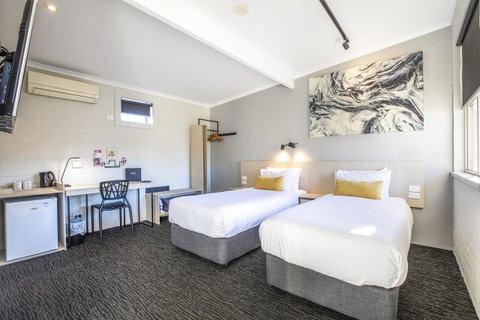 Nightcap At Colyton Hotel - Phillip Island Accommodation 2