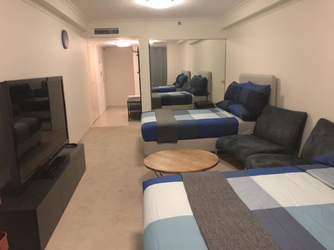 Lovely CBD Studio Next To Central , Haymarket, Chinatown - Phillip Island Accommodation 1