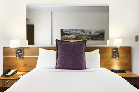 Mercure Sydney - Phillip Island Accommodation 13