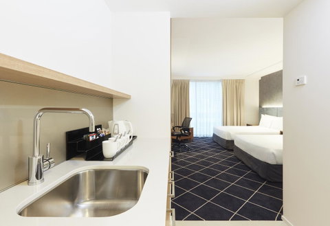 Furama Darling Harbour - Phillip Island Accommodation 38