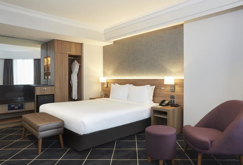 Furama Darling Harbour - Phillip Island Accommodation 18