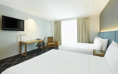 Furama Darling Harbour - Phillip Island Accommodation 11