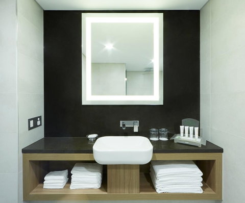Furama Darling Harbour - Phillip Island Accommodation 31