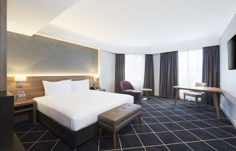 Furama Darling Harbour - Phillip Island Accommodation 21