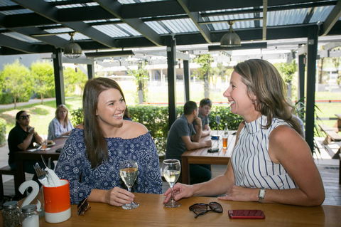 Alpha Hotel Eastern Creek - Phillip Island Accommodation 7