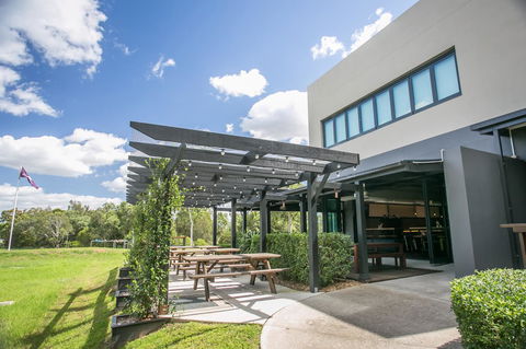 Alpha Hotel Eastern Creek - Phillip Island Accommodation 10