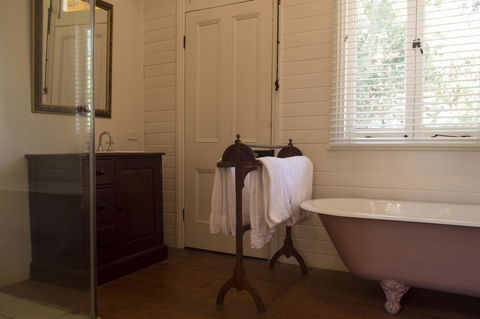 Hillview Heritage Hotel - Phillip Island Accommodation 5