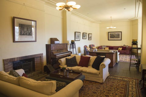 Hillview Heritage Hotel - Phillip Island Accommodation 9