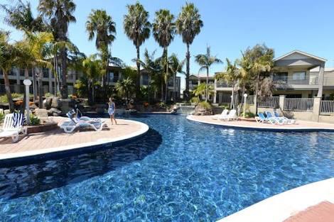 Yarrawonga Waterfront Apartments - Phillip Island Accommodation 3