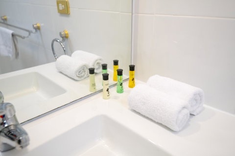 Castle Serviced Apartments - Phillip Island Accommodation 25