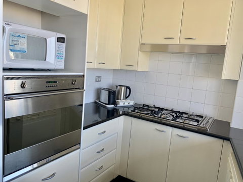 Castle Serviced Apartments - Phillip Island Accommodation 1