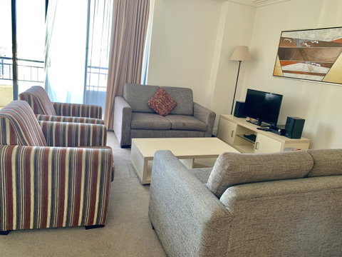 Castle Serviced Apartments - Phillip Island Accommodation 6