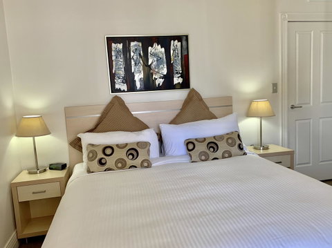 Castle Serviced Apartments - Phillip Island Accommodation 8