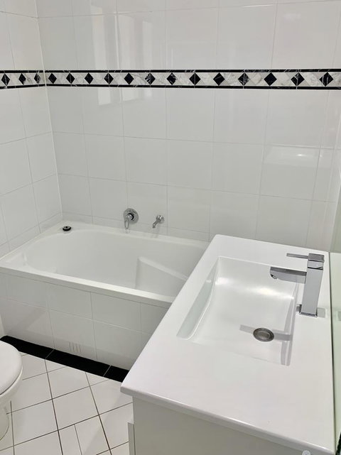 Castle Serviced Apartments - Phillip Island Accommodation 10