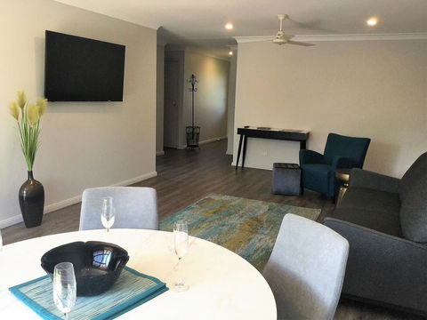 Tic Tac Toe Quality Accommodation - Phillip Island Accommodation 9