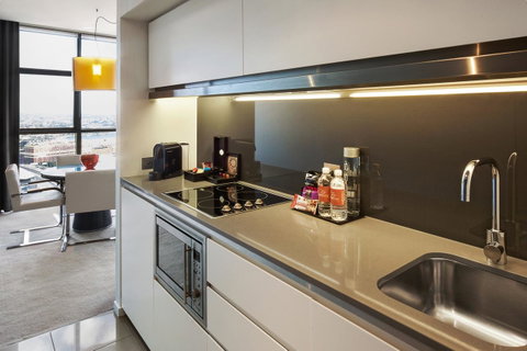 Fraser Suites Sydney - Phillip Island Accommodation 8