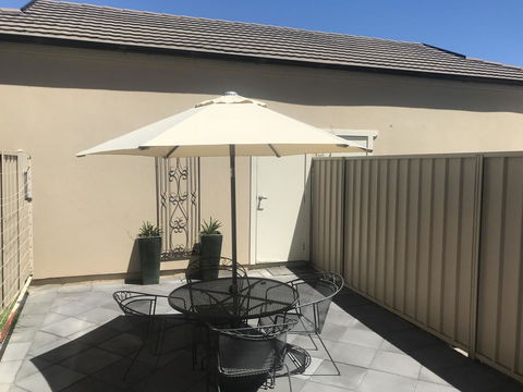 Travers Street Apartment - Phillip Island Accommodation 7