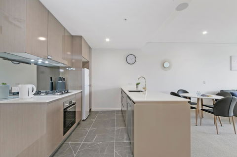 Stylish And Neat Two Bed Apartment In Wentworth Point - Phillip Island Accommodation 5