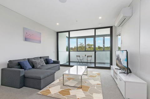 Stylish And Neat Two Bed Apartment In Wentworth Point - Phillip Island Accommodation 0