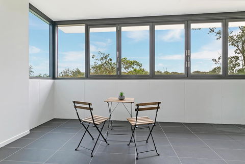 Stylish And Neat Two Bed Apartment In Wentworth Point - Phillip Island Accommodation 8