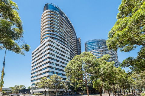 Australian Tower Stay - Phillip Island Accommodation 0