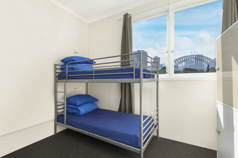 Mad Monkey Downtown - Phillip Island Accommodation 12
