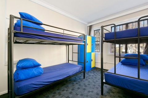 Mad Monkey Downtown - Phillip Island Accommodation 10