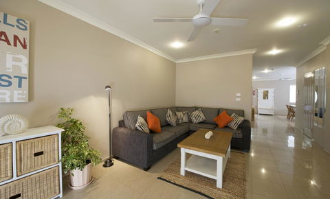 Marty's @ Little Beach - Phillip Island Accommodation 11