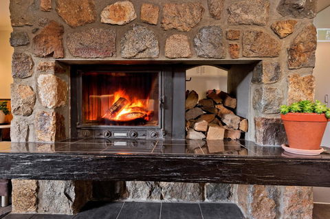 Pure Chalet Thredbo - Phillip Island Accommodation 15
