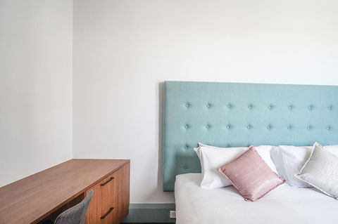 Oasis On Beamish Hotel - Phillip Island Accommodation 24