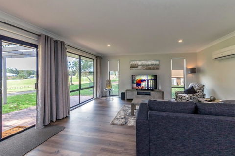 Horizons Retreat & Golf, Villa 133 - Phillip Island Accommodation 2