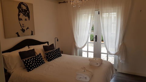Bowral Escape - Phillip Island Accommodation 11