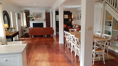 Bowral Escape - Phillip Island Accommodation 16