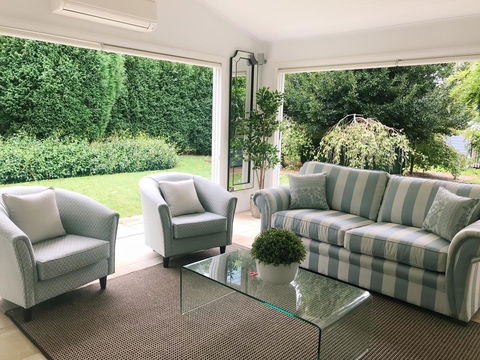 Bowral Escape - Phillip Island Accommodation 0