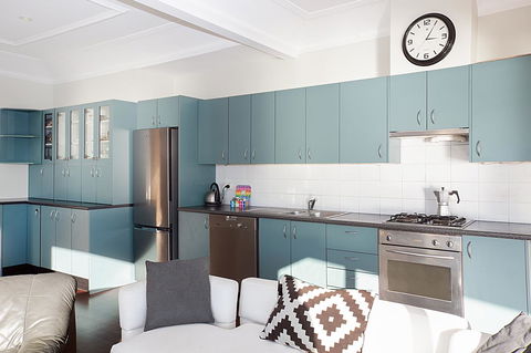 Art Deco Apartment With Breathtaking Water Views - Phillip Island Accommodation 4