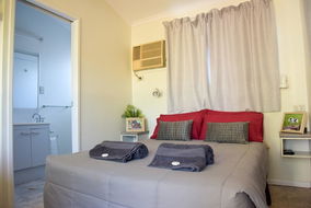 Book Mataranka Accommodation Phillip Island Accommodation Phillip Island Accommodation