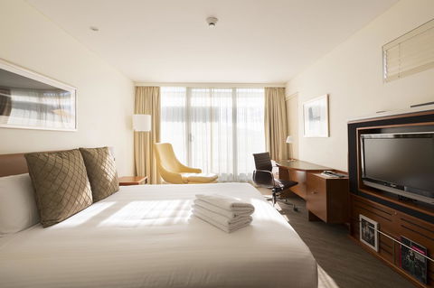 Novotel Canberra - Phillip Island Accommodation 10