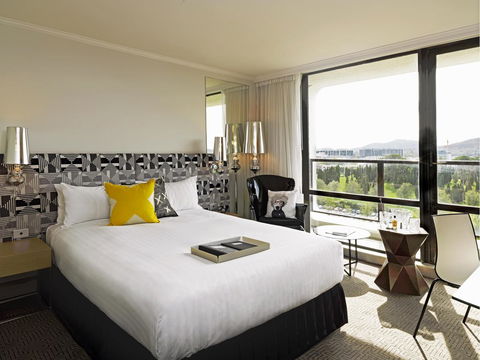 QT Canberra - Phillip Island Accommodation 0