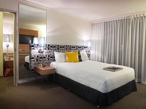 QT Canberra - Phillip Island Accommodation 8